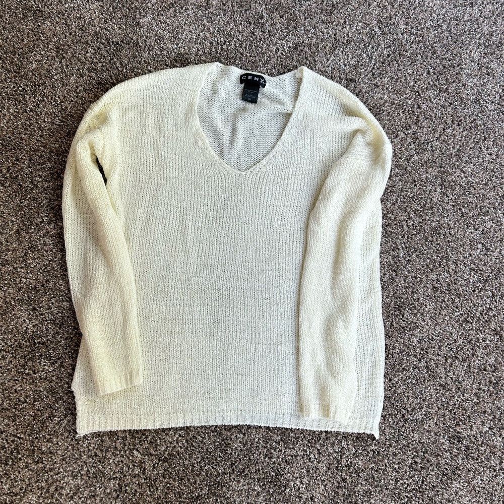 Like new Women’s Ceny sweater